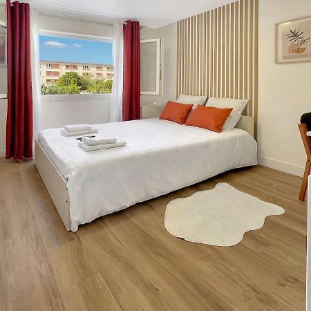 Le Petit Melun Appartement Buitenkant foto