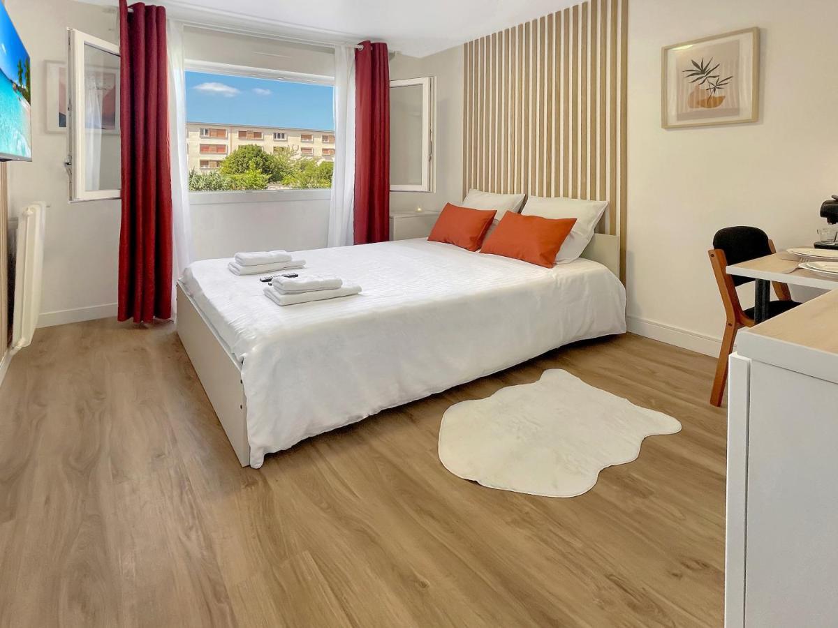 Le Petit Melun Appartement Buitenkant foto